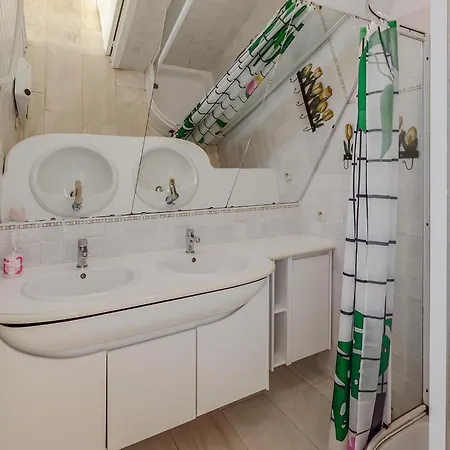 Διαμέρισμα Eden Beachvii, B71g